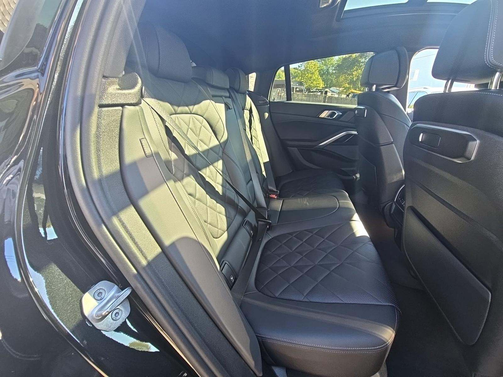 2025 BMW X6 xDrive40i AWD