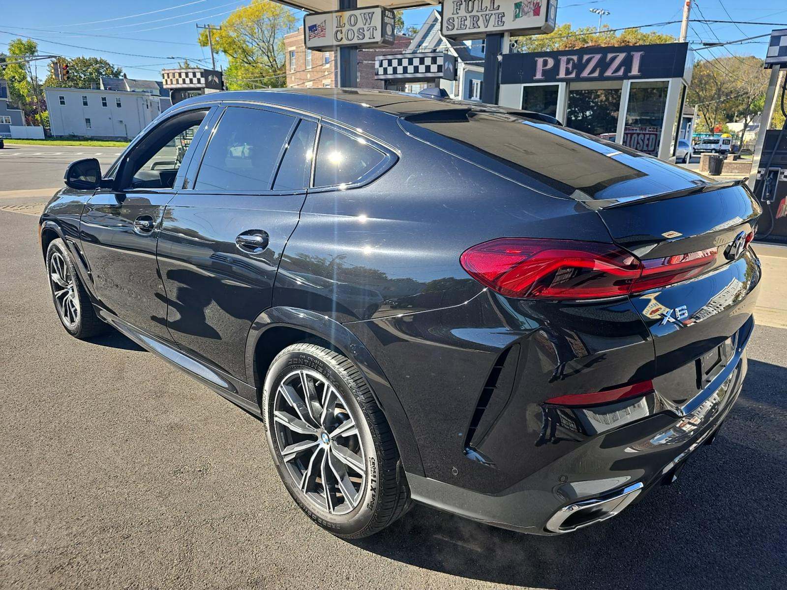 2025 BMW X6 xDrive40i AWD