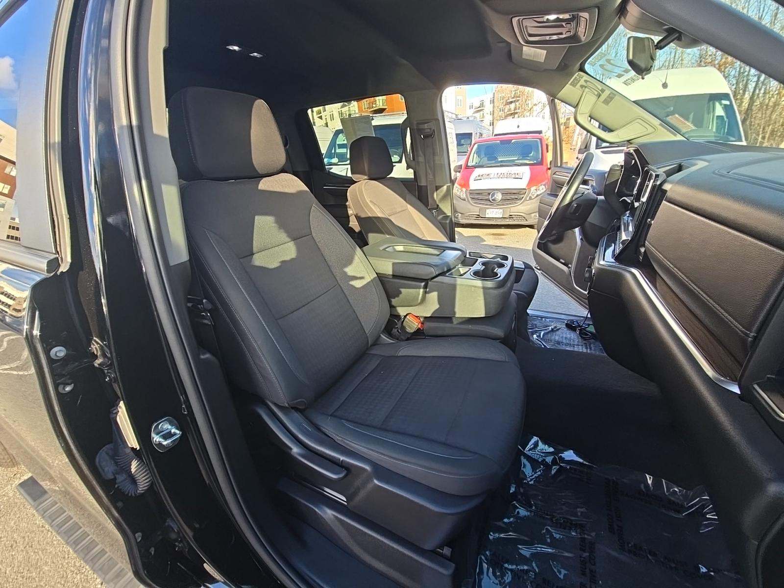 2022 Chevrolet Silverado 1500 RST AWD