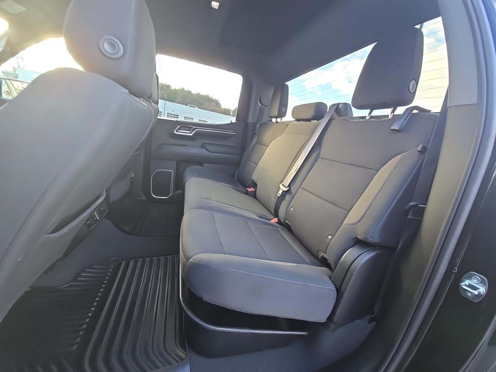 2022 Chevrolet Silverado 1500 RST AWD