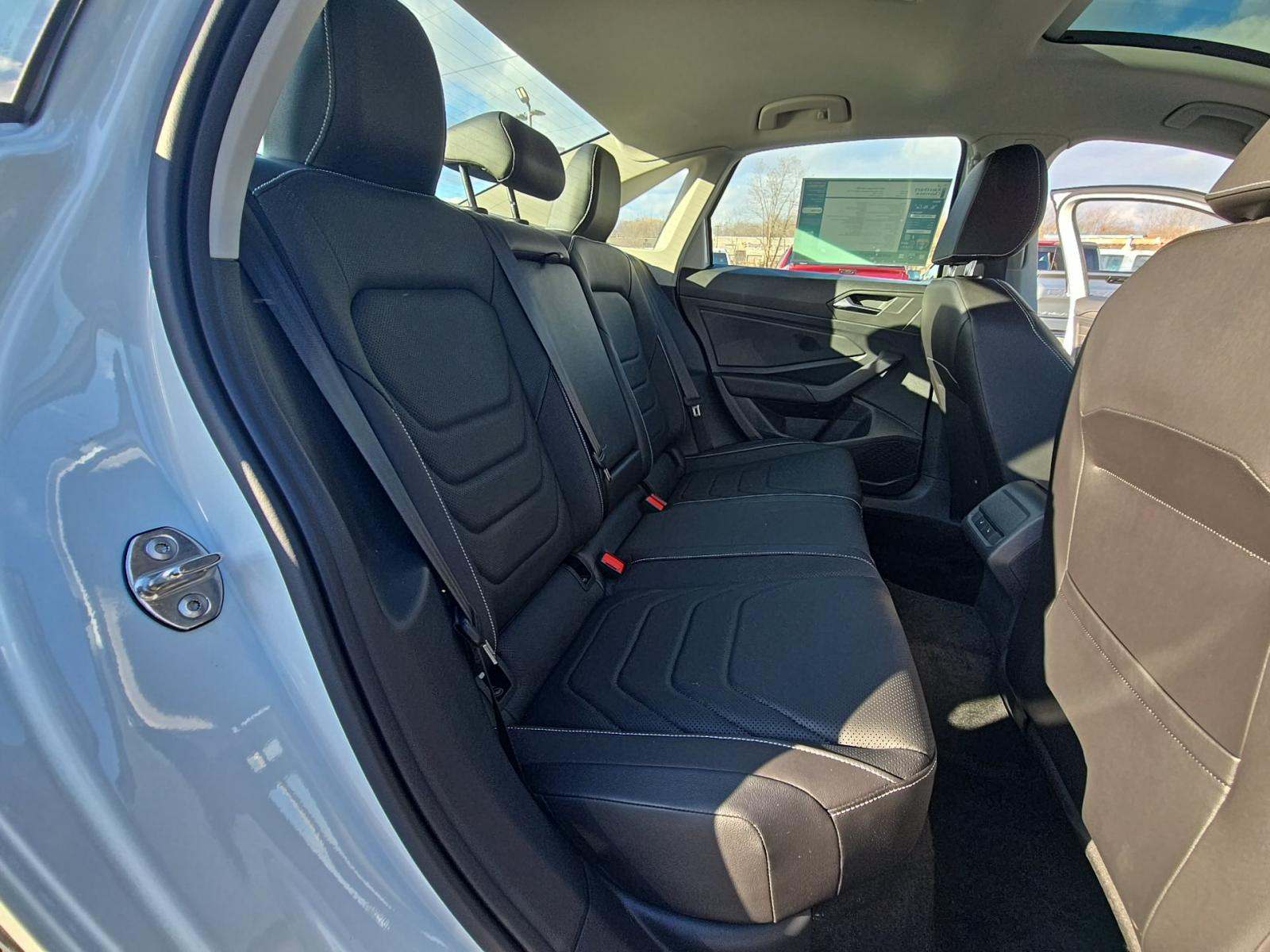 2023 Volkswagen Jetta 1.5T SEL FWD