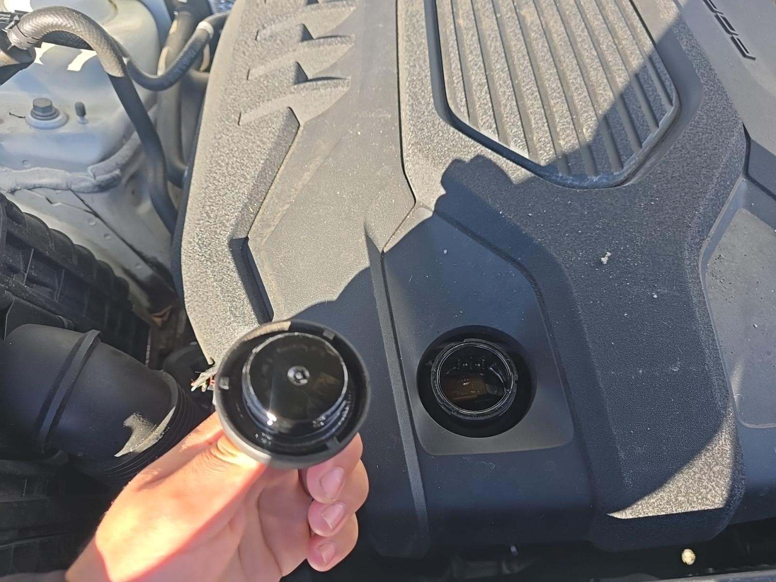 2022 Porsche Macan Base AWD