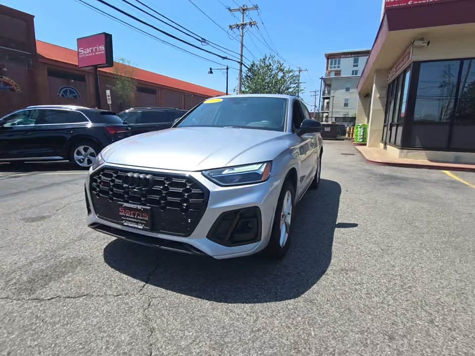 2022 Audi SQ5 Premium Plus