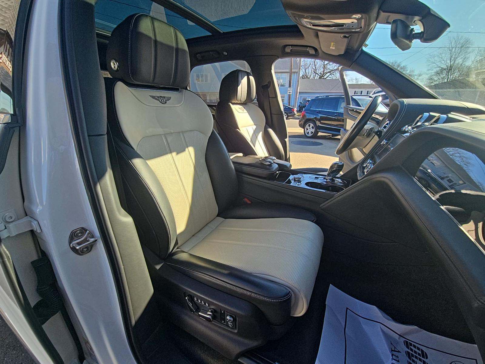 2019 Bentley Bentayga V8 AWD