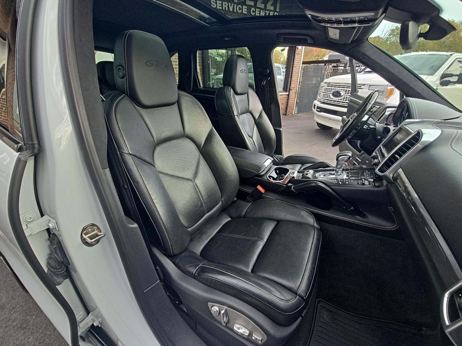 2016 Porsche Cayenne GTS AWD