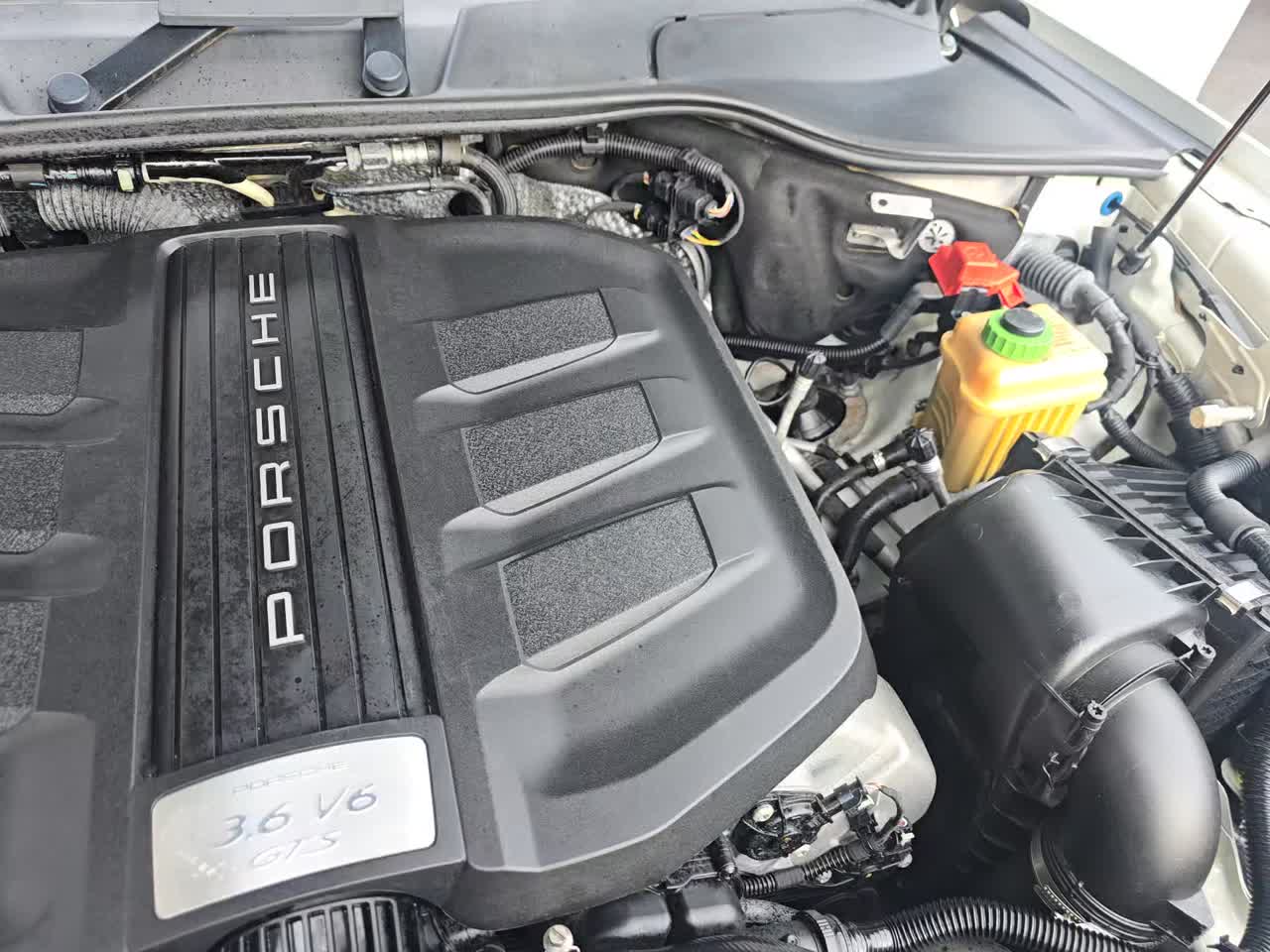 2016 Porsche Cayenne GTS AWD