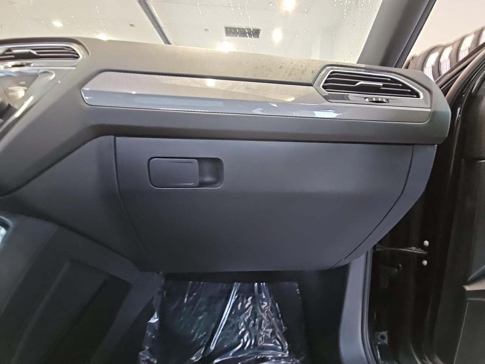 2024 Volkswagen Tiguan 2.0T SE R-Line Black FWD