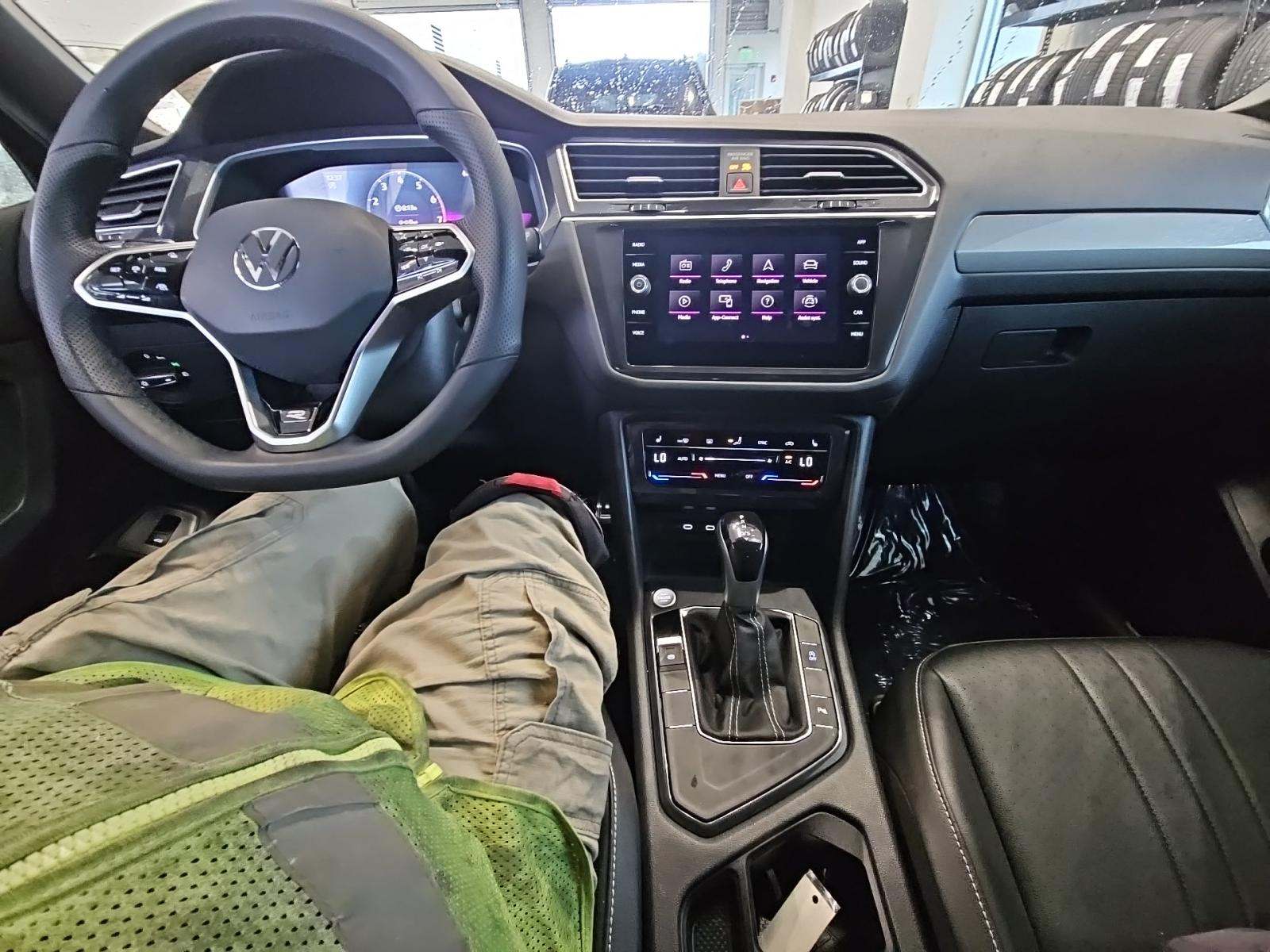 2024 Volkswagen Tiguan 2.0T SE R-Line Black FWD