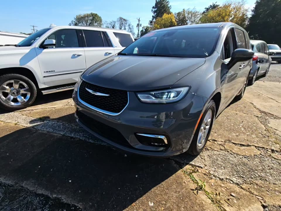 2023 Chrysler Pacifica Touring L FWD