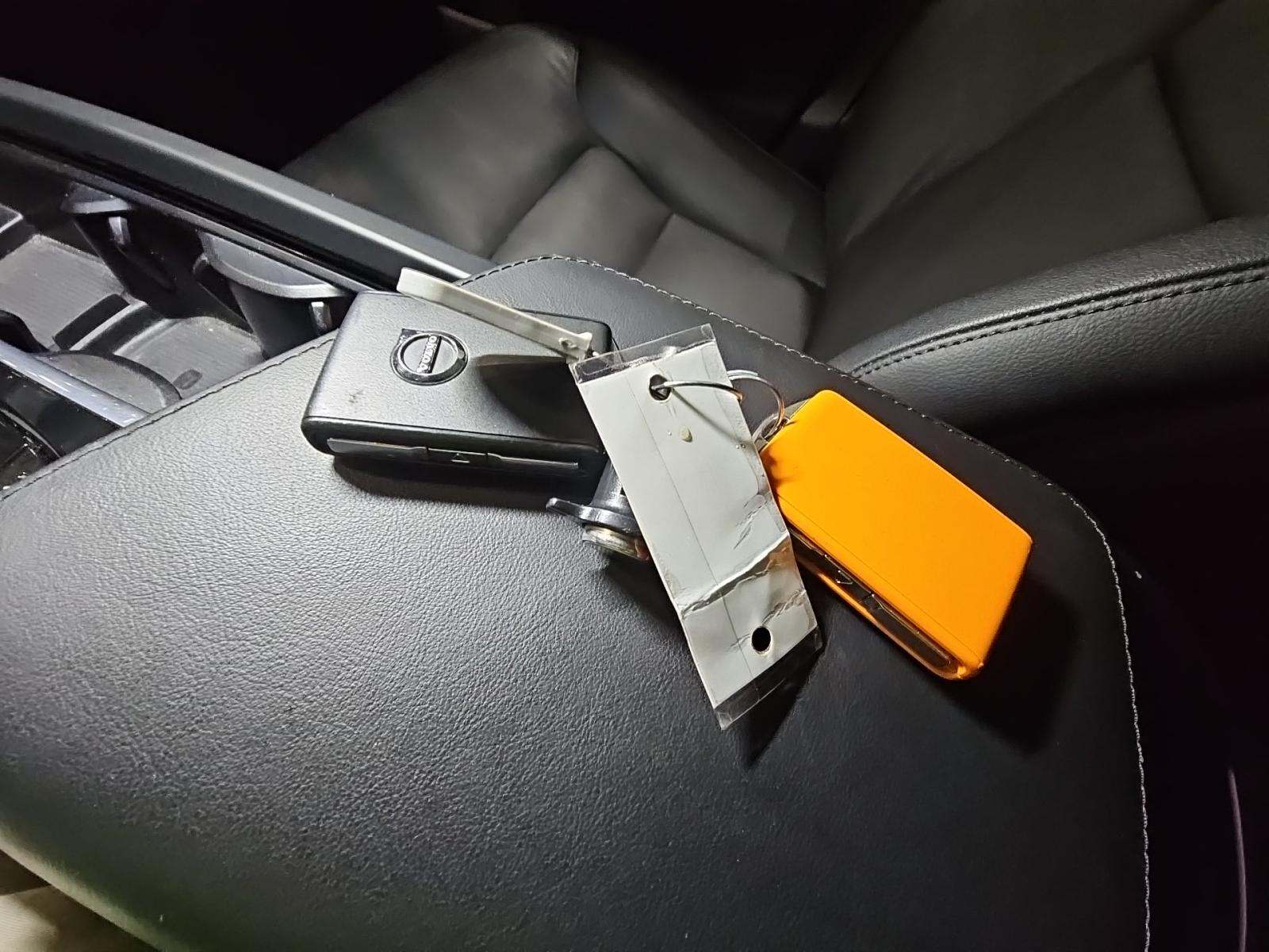 2024 Volvo XC60 Recharge T8 Core AWD