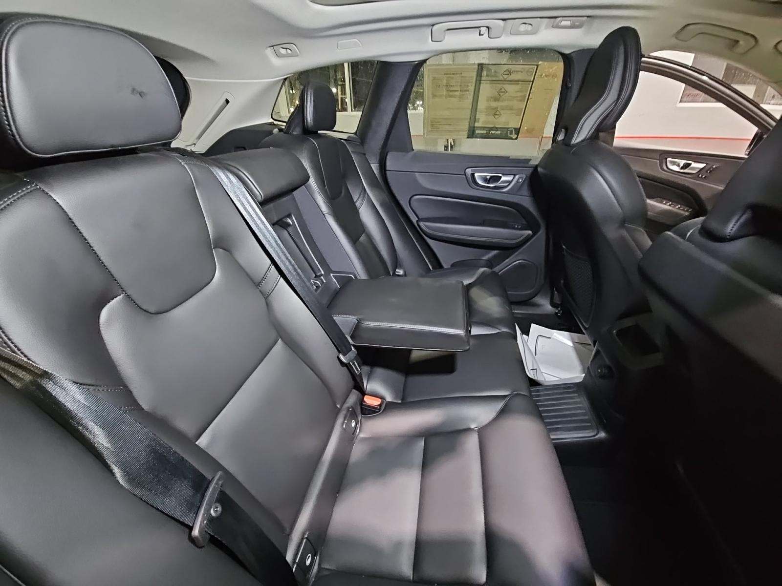 2024 Volvo XC60 Recharge T8 Core AWD