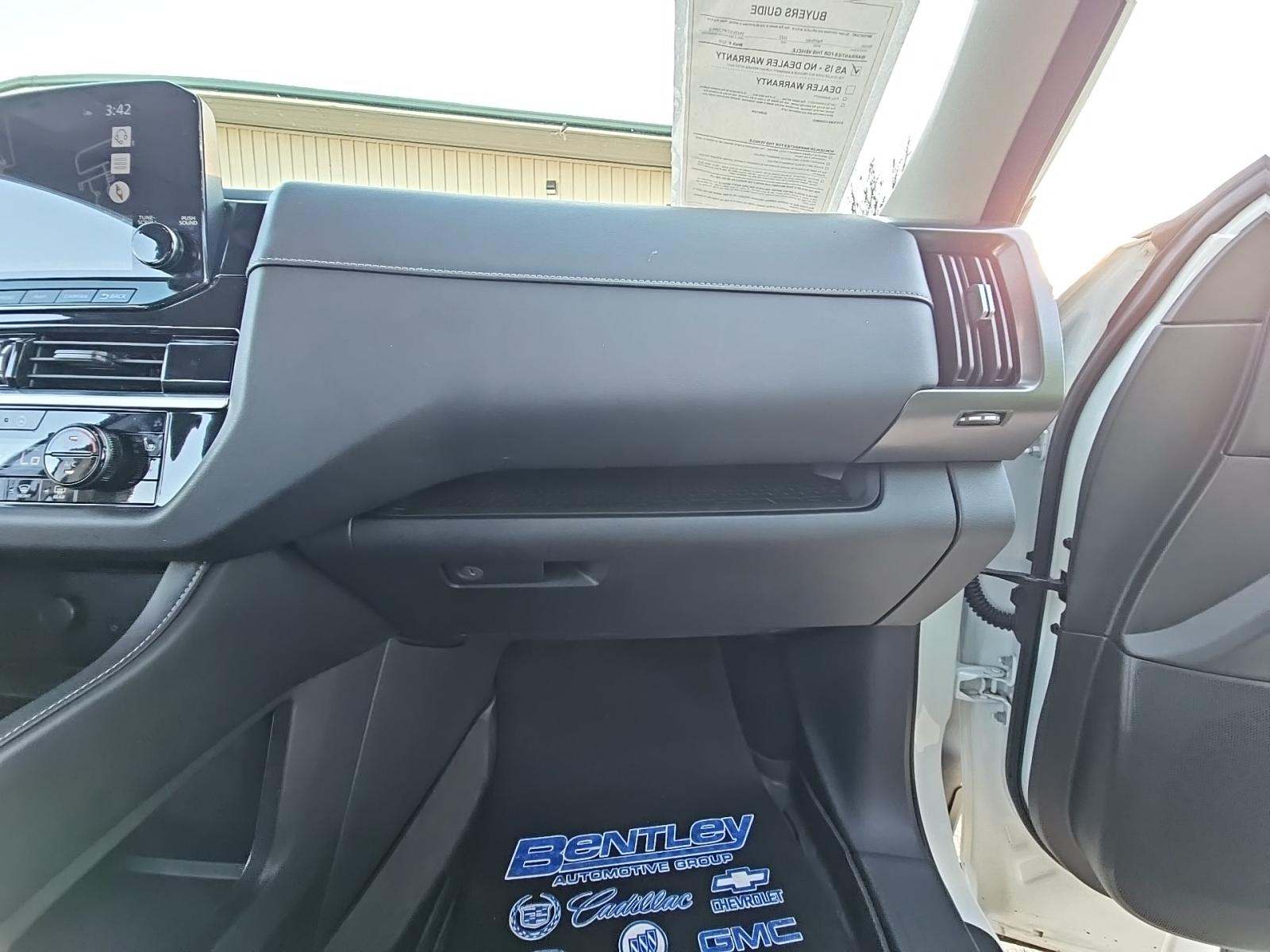 2023 Nissan Pathfinder SL AWD