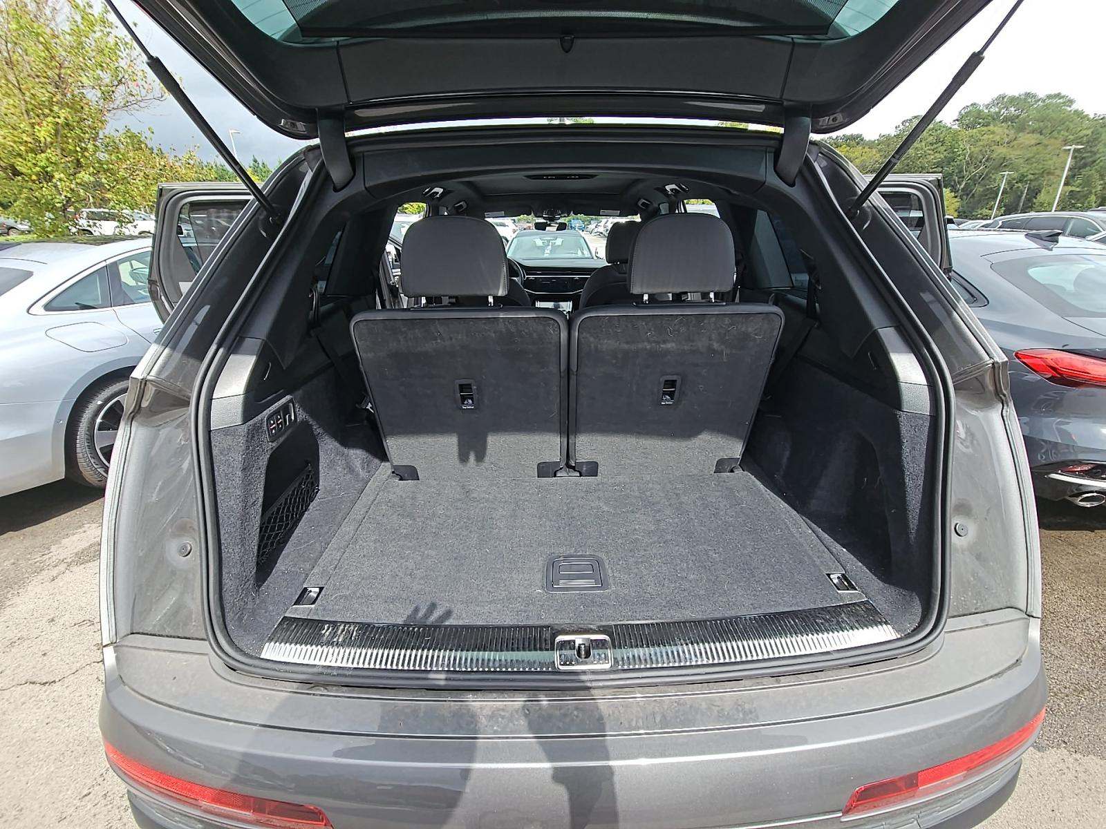 2025 Audi Q7 Premium Plus AWD