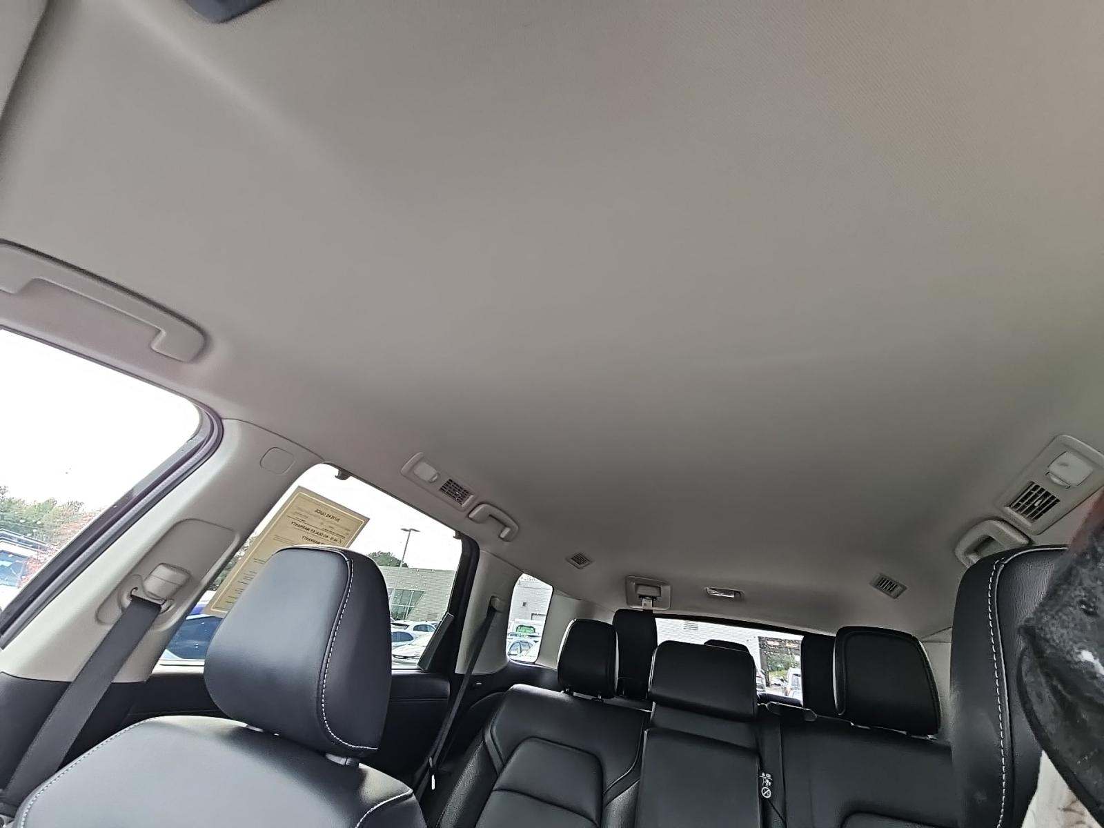 2022 Nissan Pathfinder SL AWD