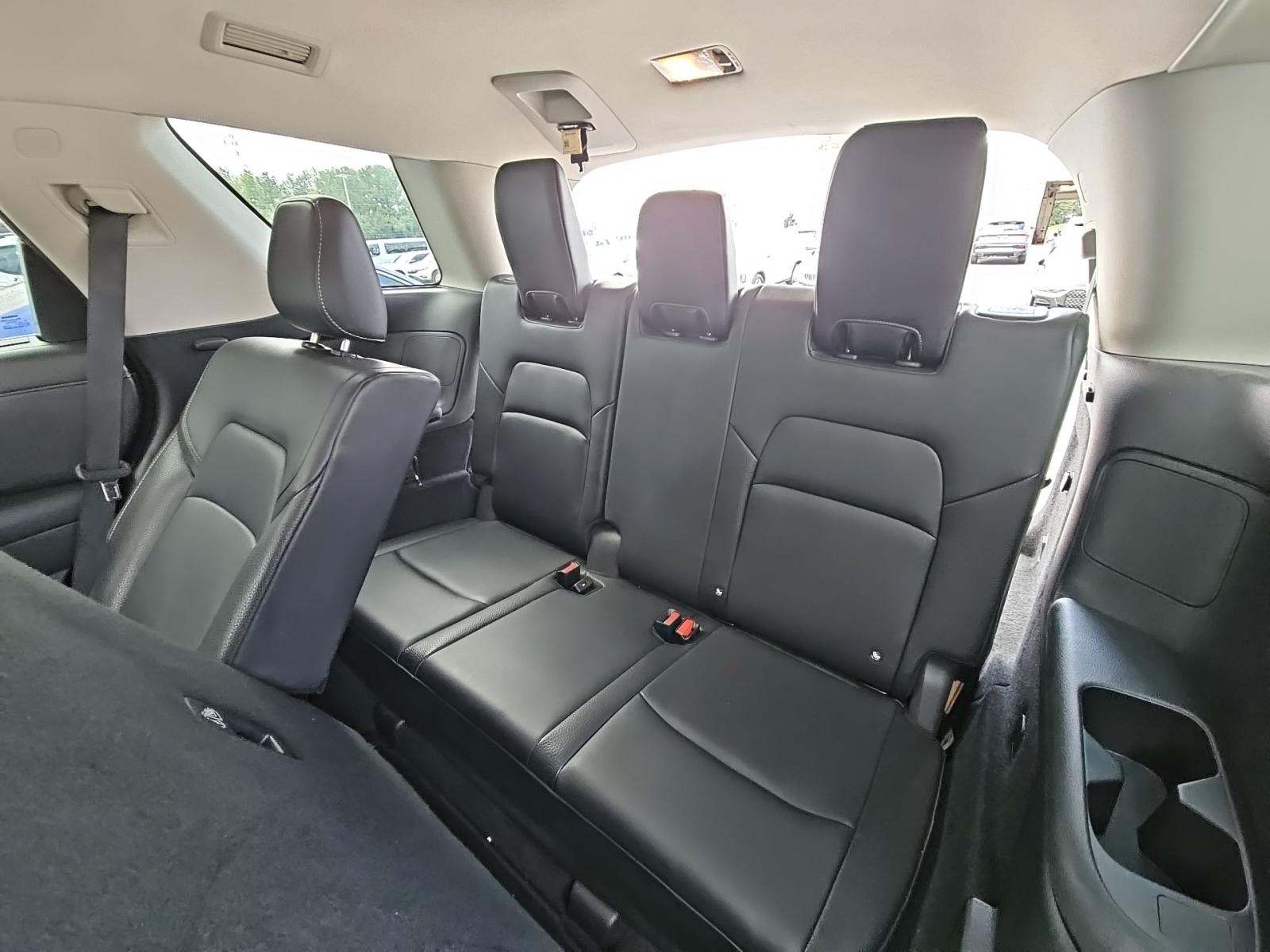 2022 Nissan Pathfinder SL AWD