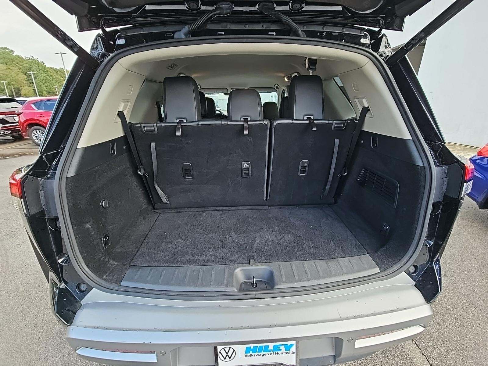 2022 Nissan Pathfinder SL AWD