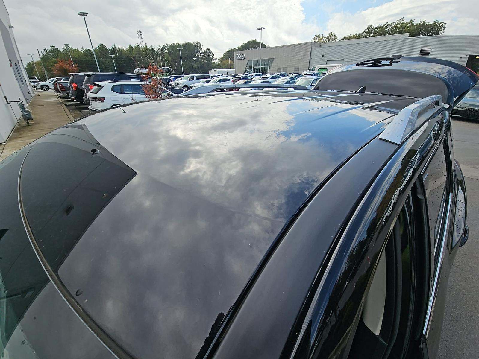 2022 Nissan Pathfinder SL AWD