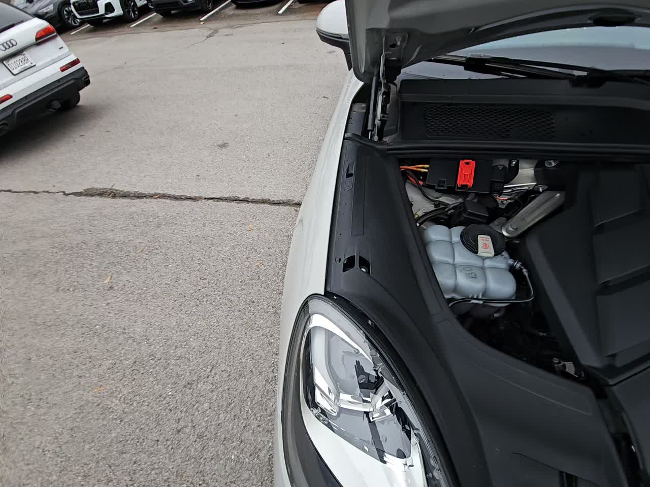 2023 Porsche Cayenne Platinum Edition AWD