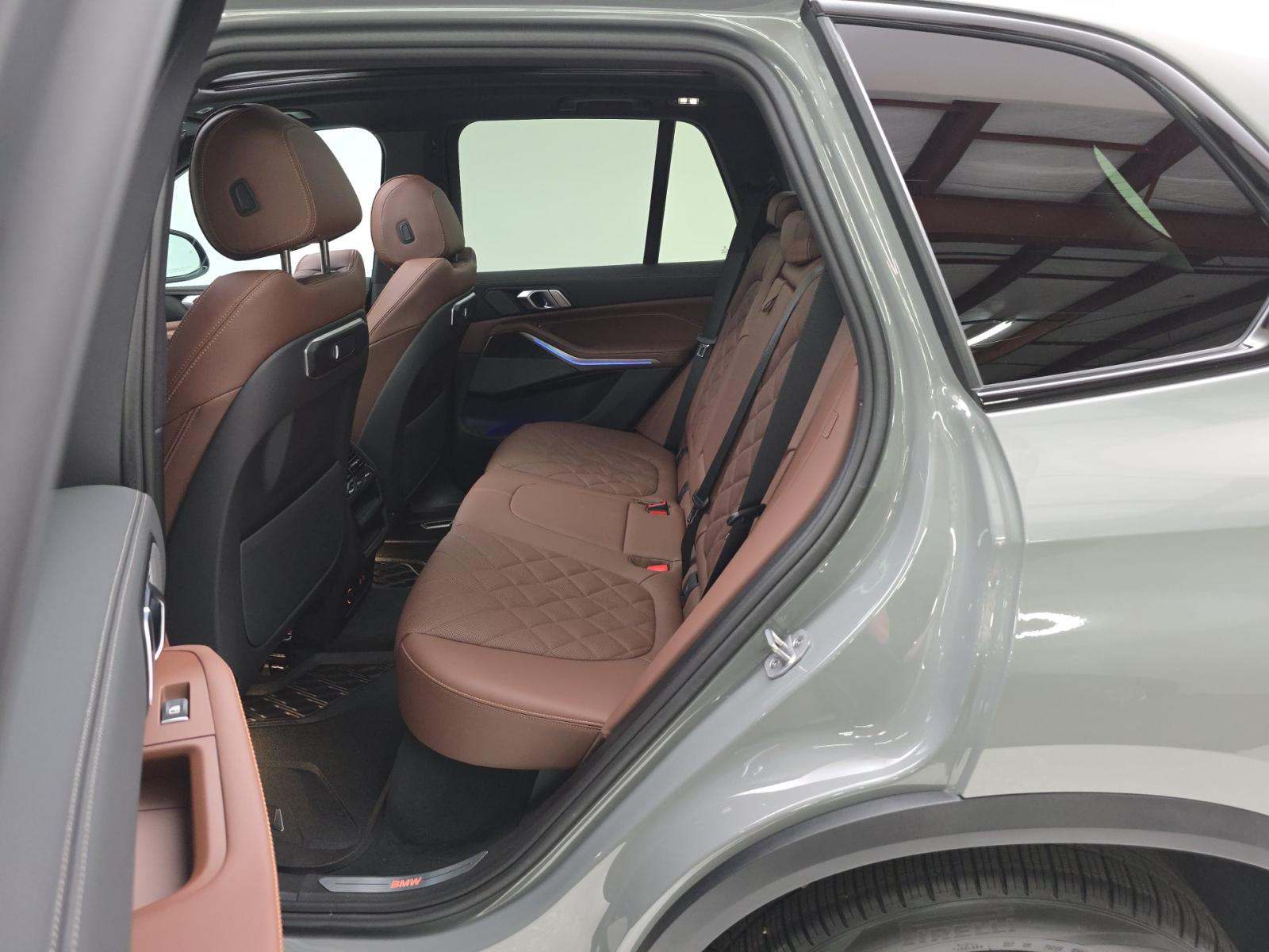 2025 BMW X5 xDrive40i AWD