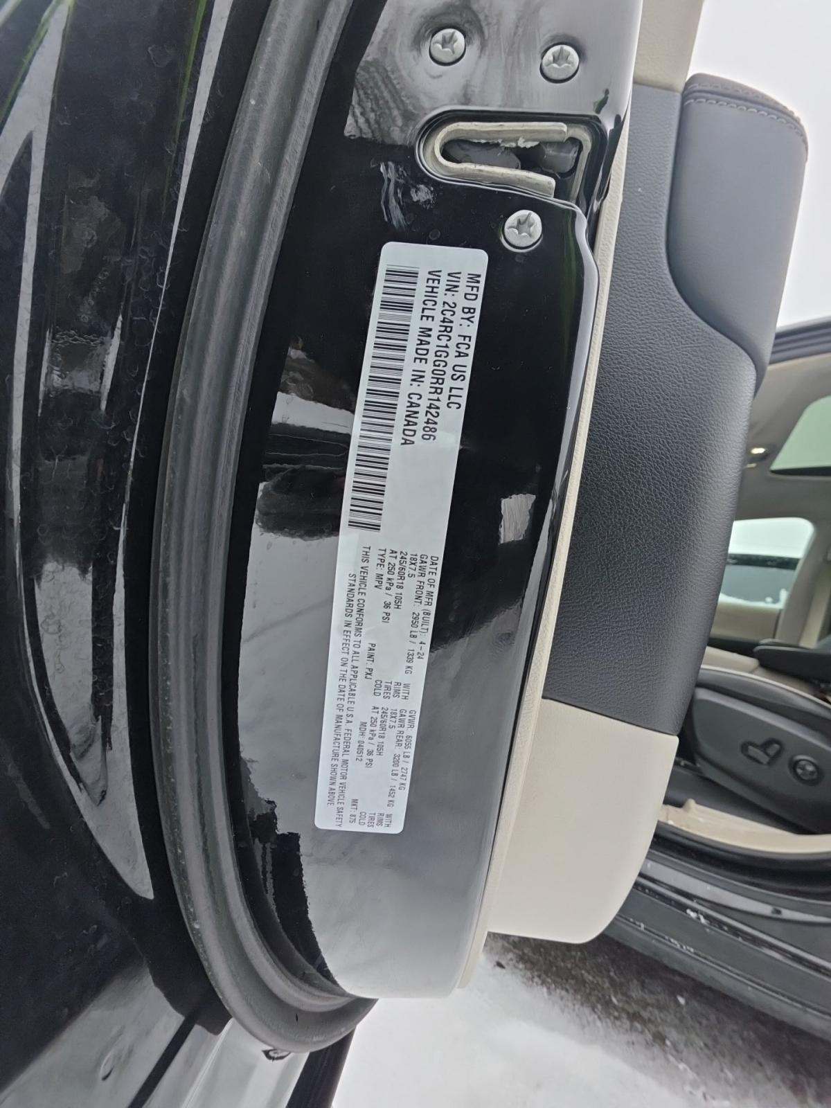 2024 Chrysler Pacifica Limited FWD