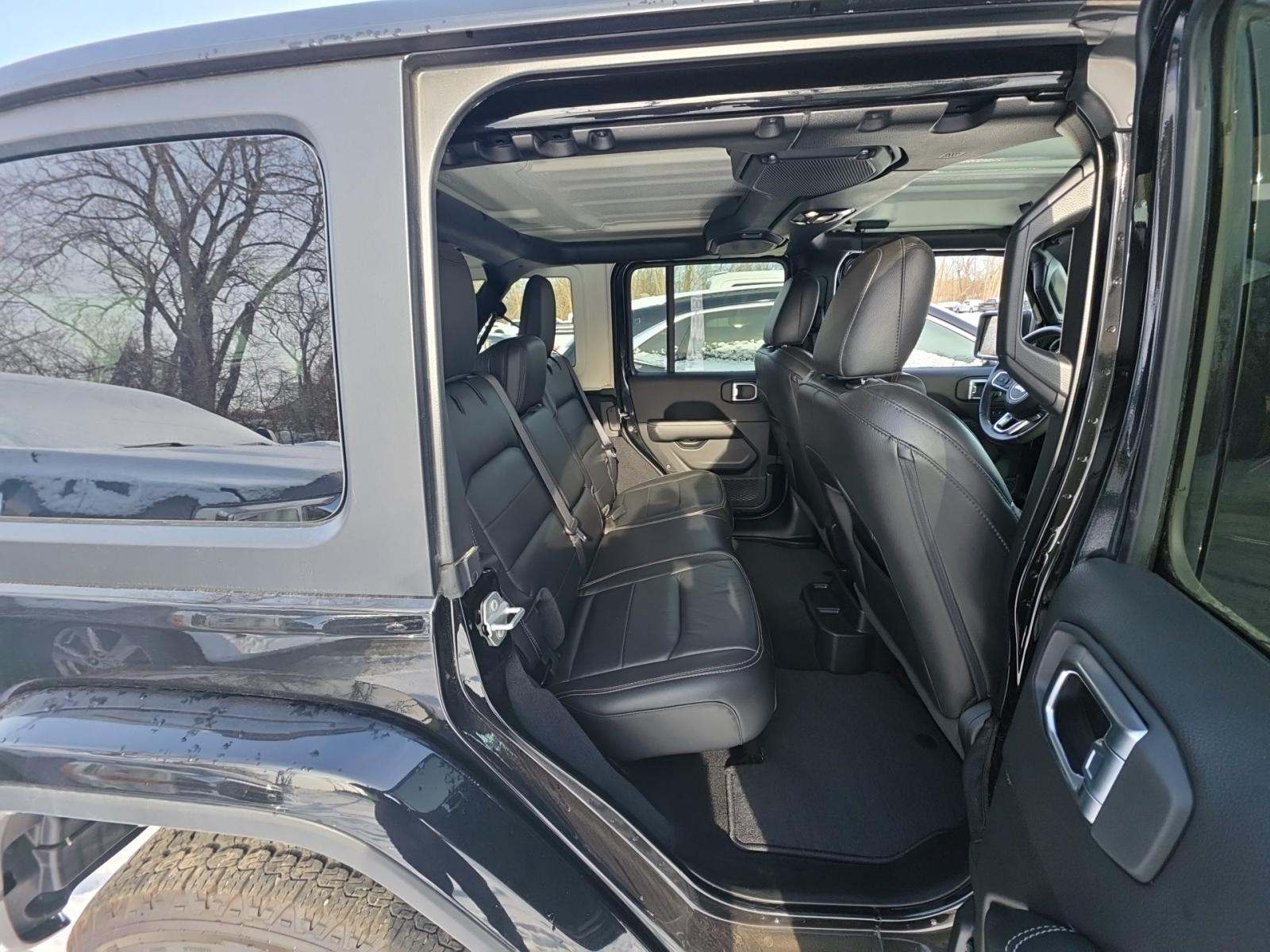 2023 Jeep Wrangler Sahara AWD