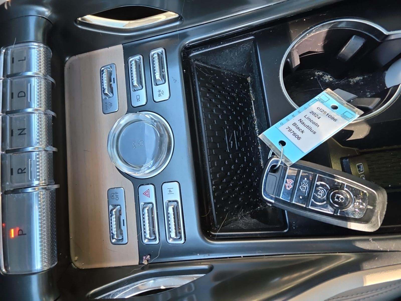 2024 Lincoln Nautilus Reserve AWD