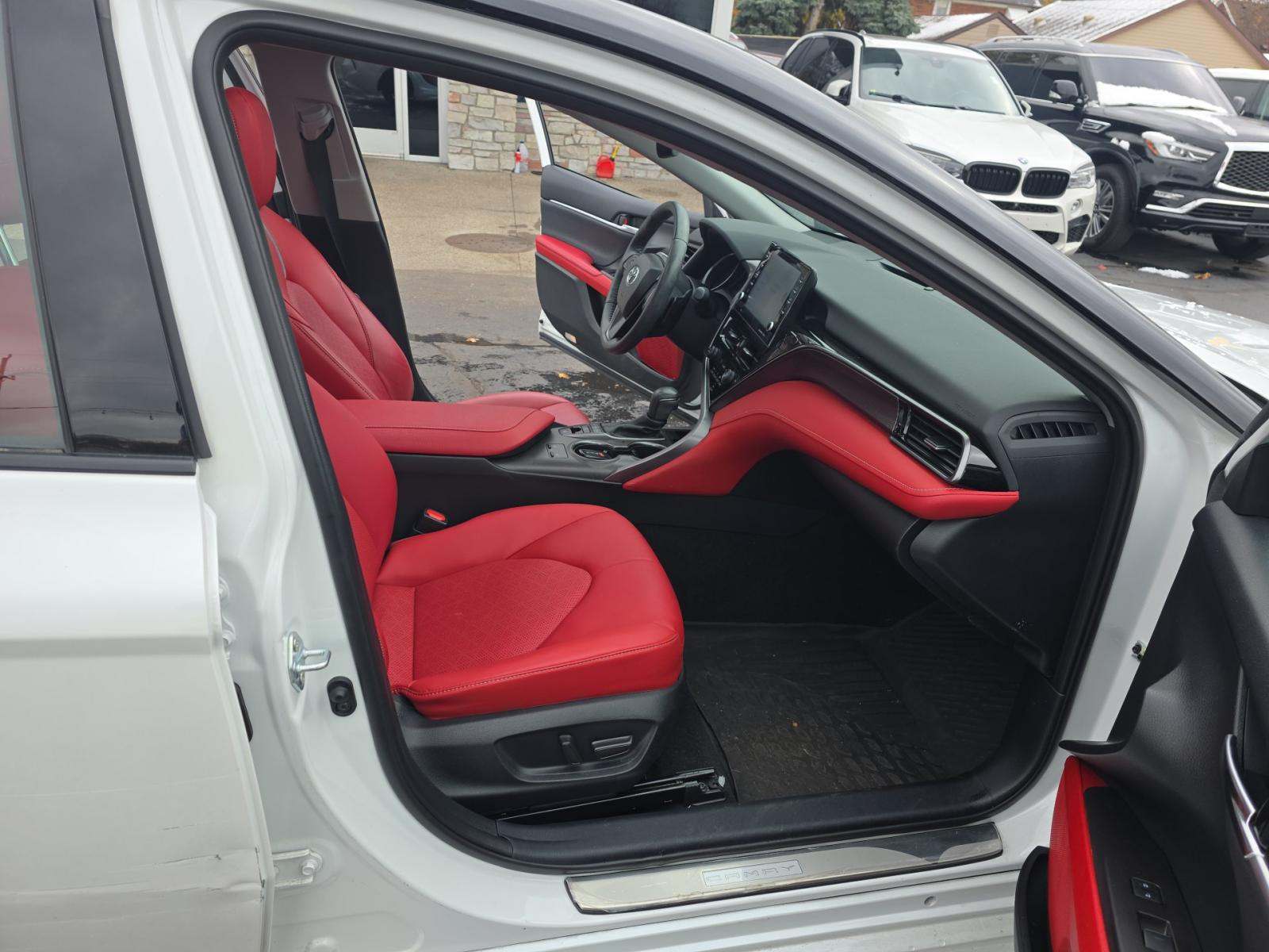 2022 Toyota Camry XSE FWD