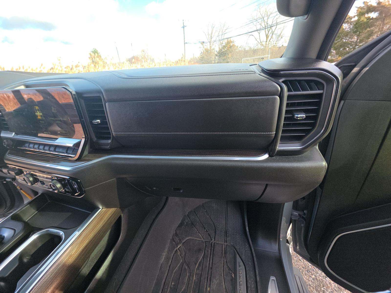 2024 Chevrolet Silverado 1500 RST AWD