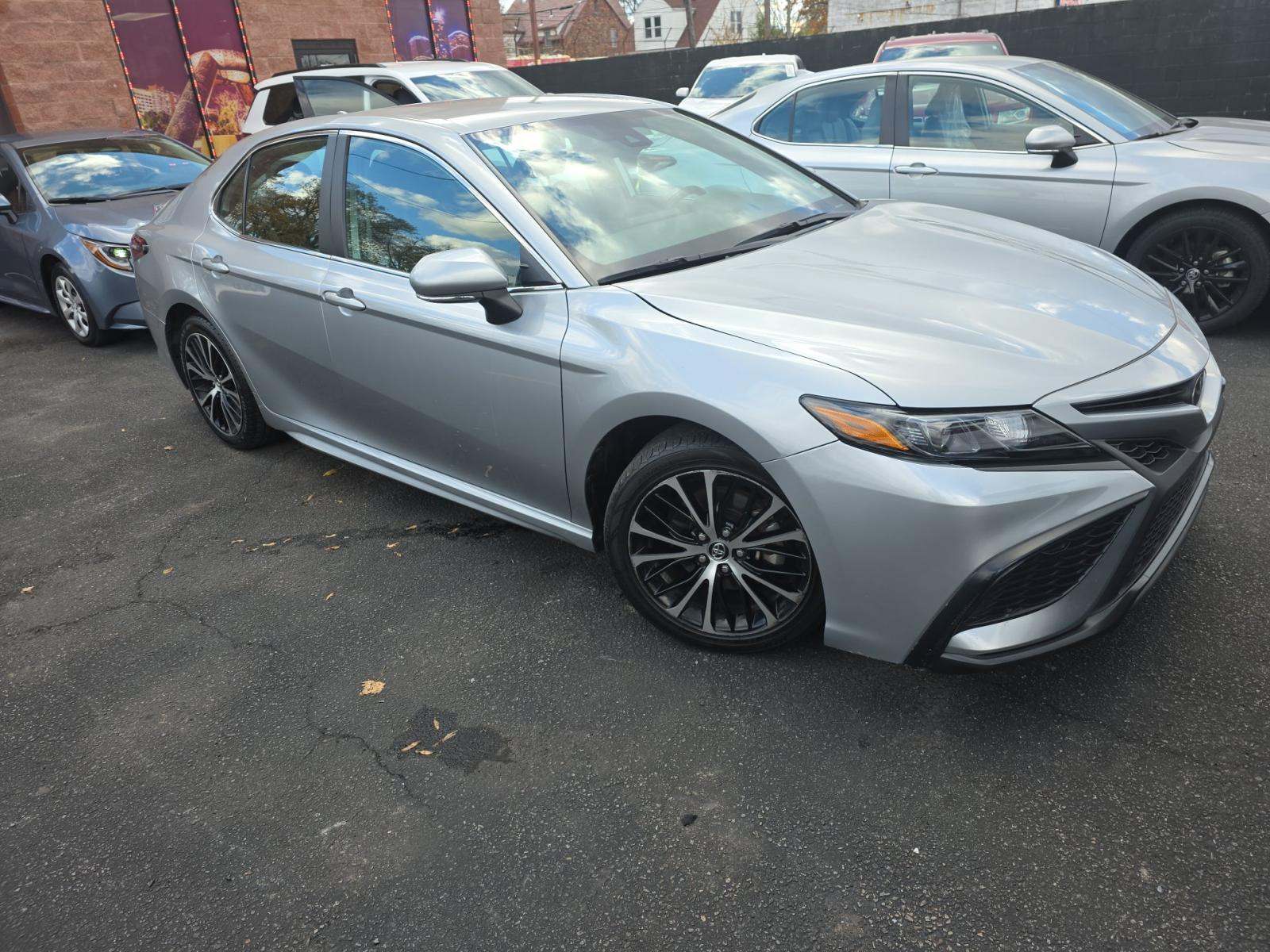 2023 Toyota Camry SE FWD