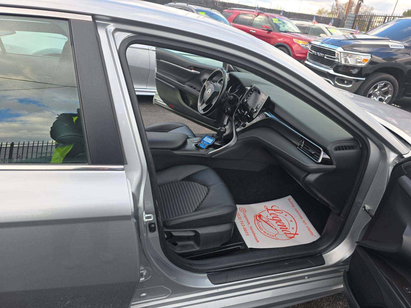 2023 Toyota Camry SE FWD