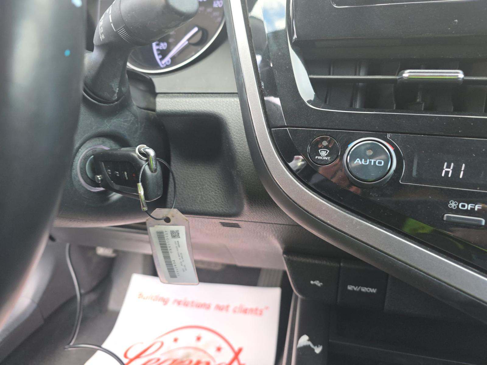 2023 Toyota Camry SE FWD