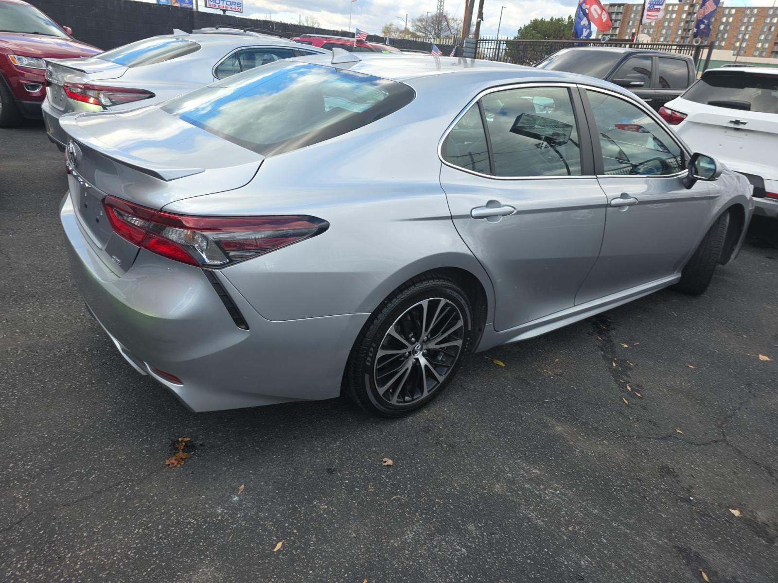 2023 Toyota Camry SE FWD