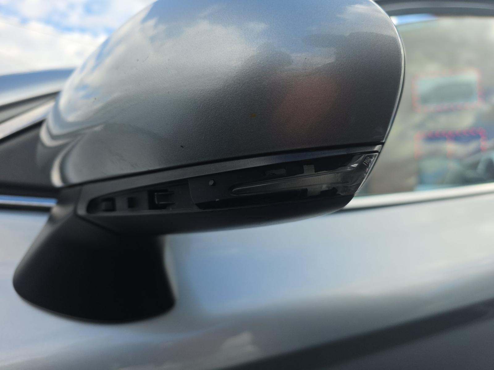 2023 Toyota Camry SE FWD