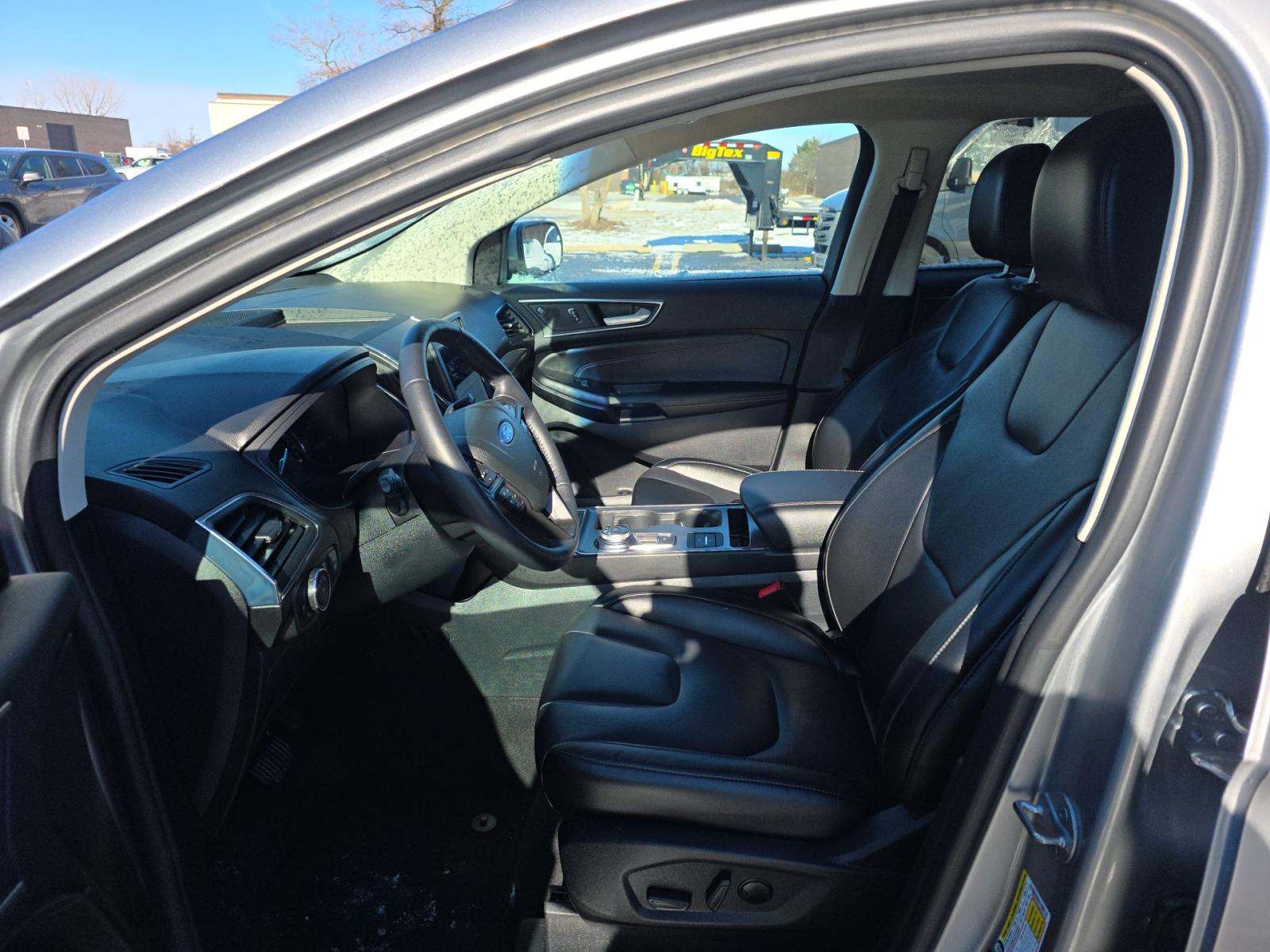 2022 Ford Edge Titanium AWD