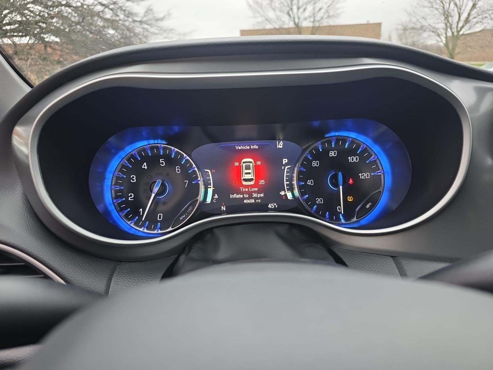 2025 Chrysler Pacifica Select FWD