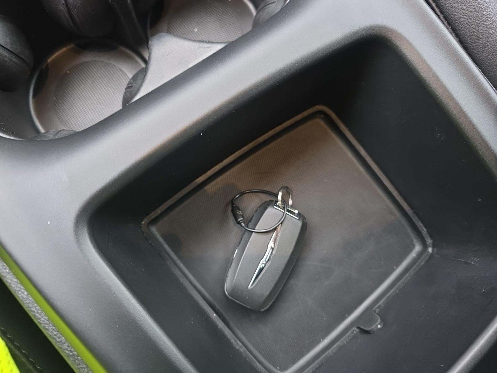 2025 Chrysler Pacifica Select FWD