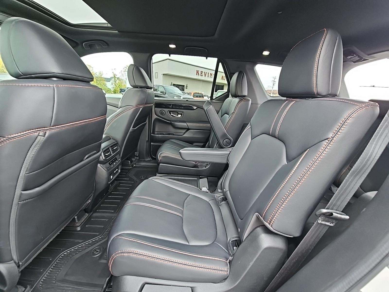 2023 Honda Pilot TrailSport AWD