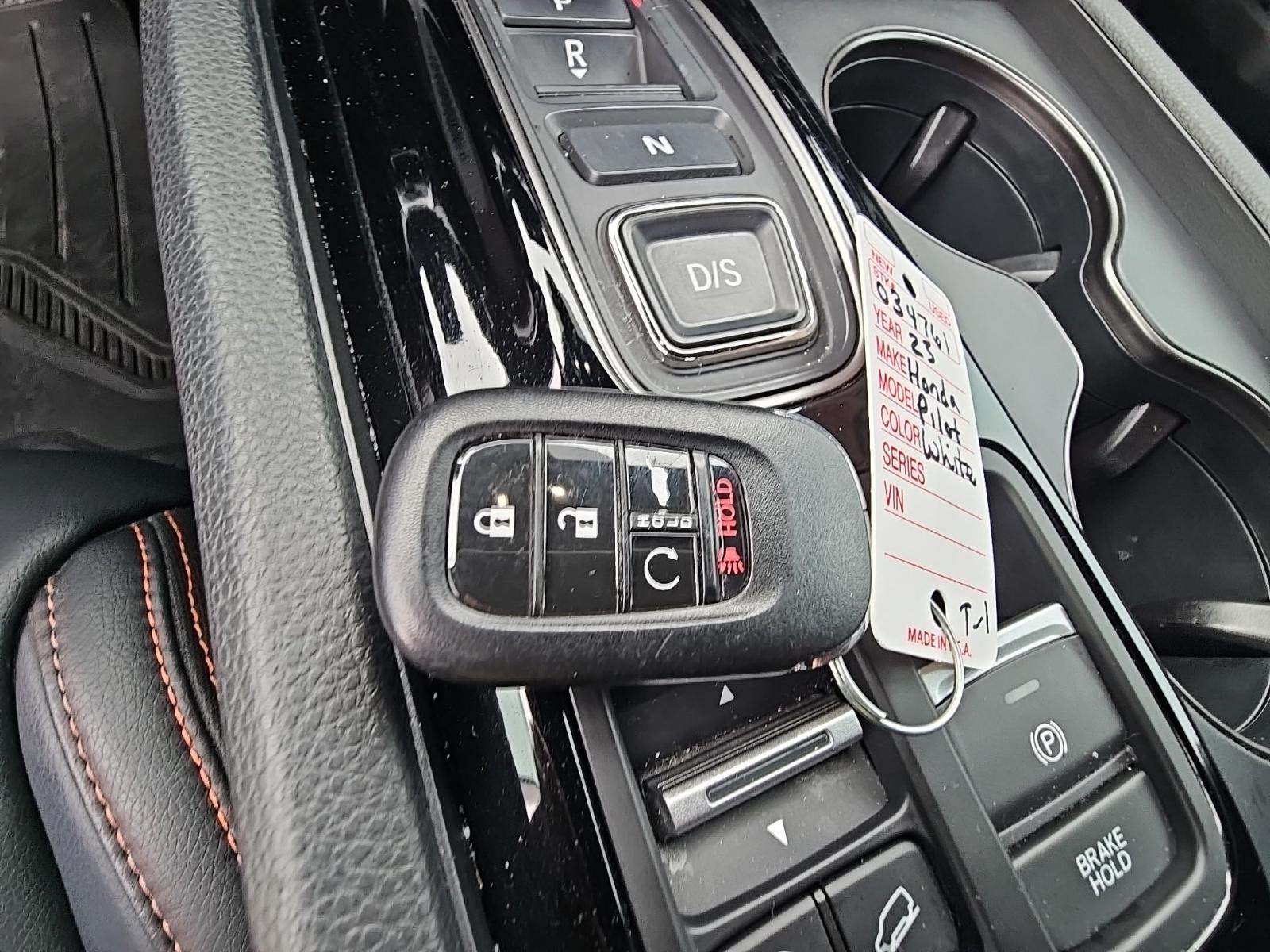 2023 Honda Pilot TrailSport AWD