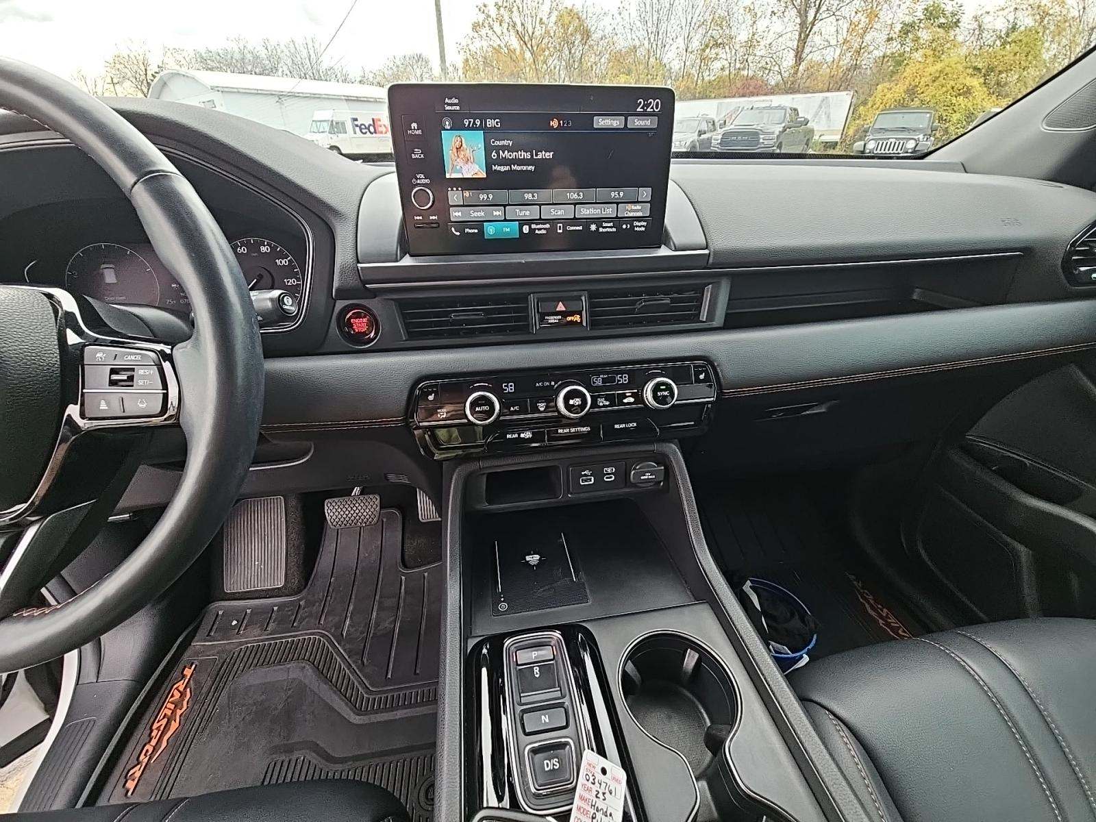 2023 Honda Pilot TrailSport AWD