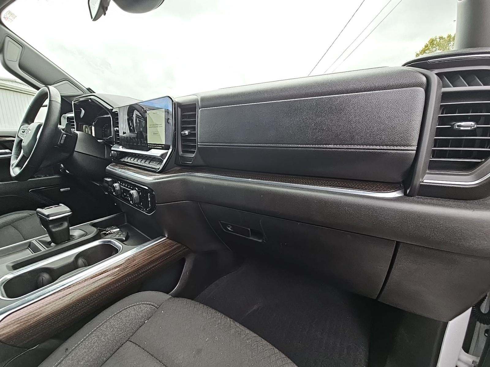 2024 Chevrolet Silverado 1500 RST AWD