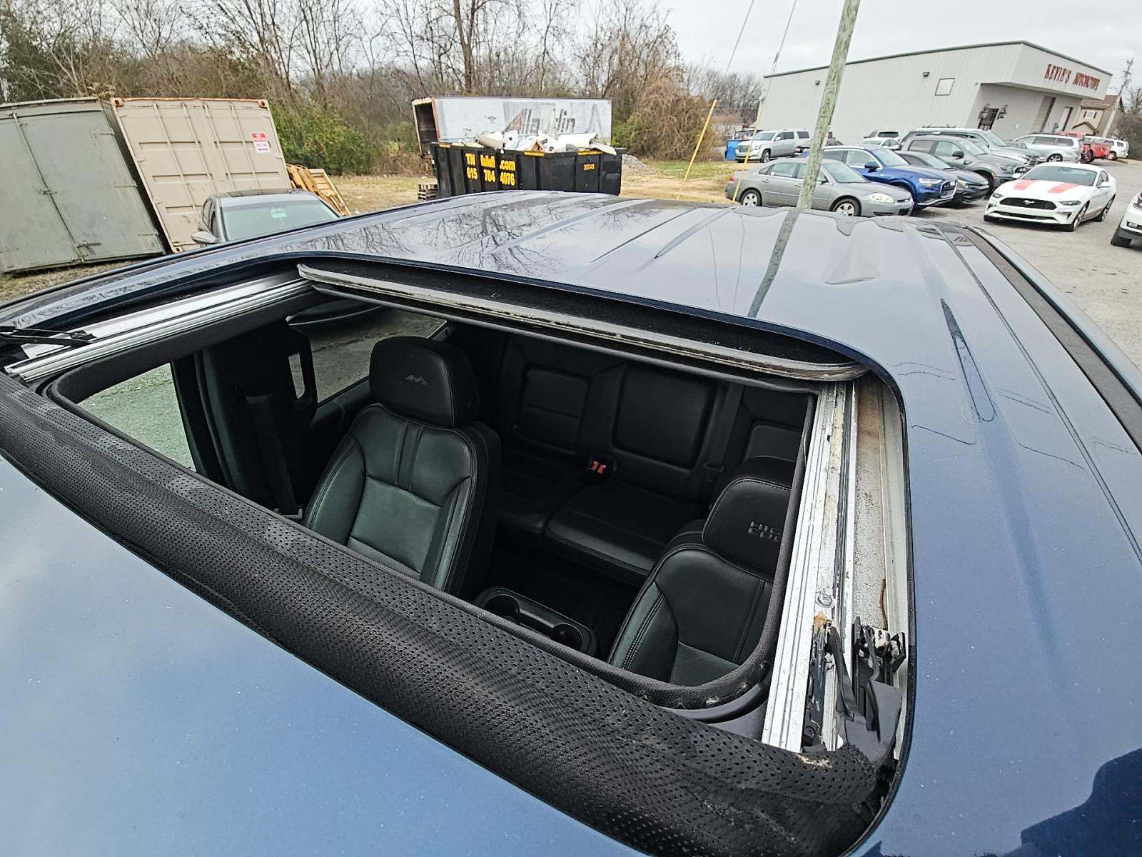 2022 Chevrolet Silverado 1500 High Country RWD