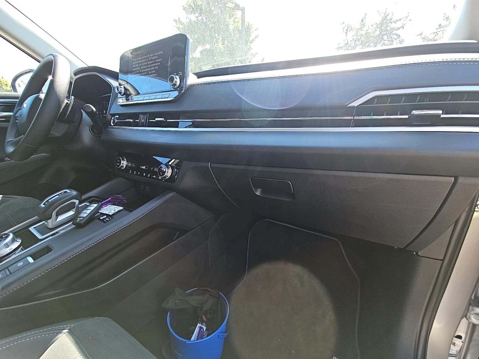 2024 Mitsubishi Outlander PHEV SE AWD