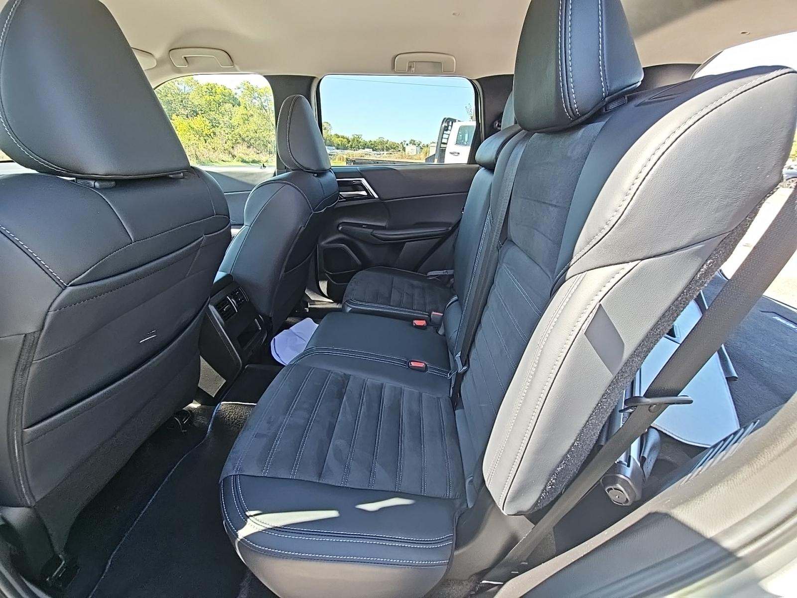 2024 Mitsubishi Outlander PHEV SE AWD