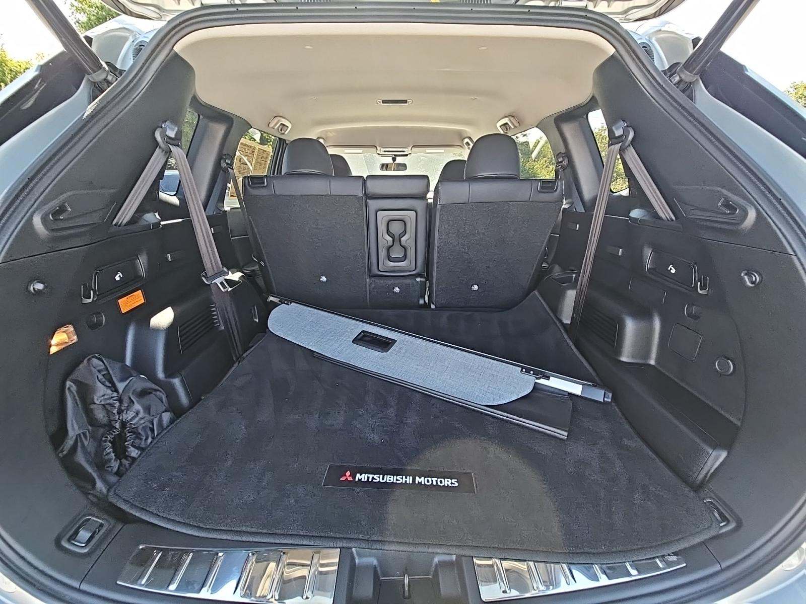 2024 Mitsubishi Outlander PHEV SE AWD