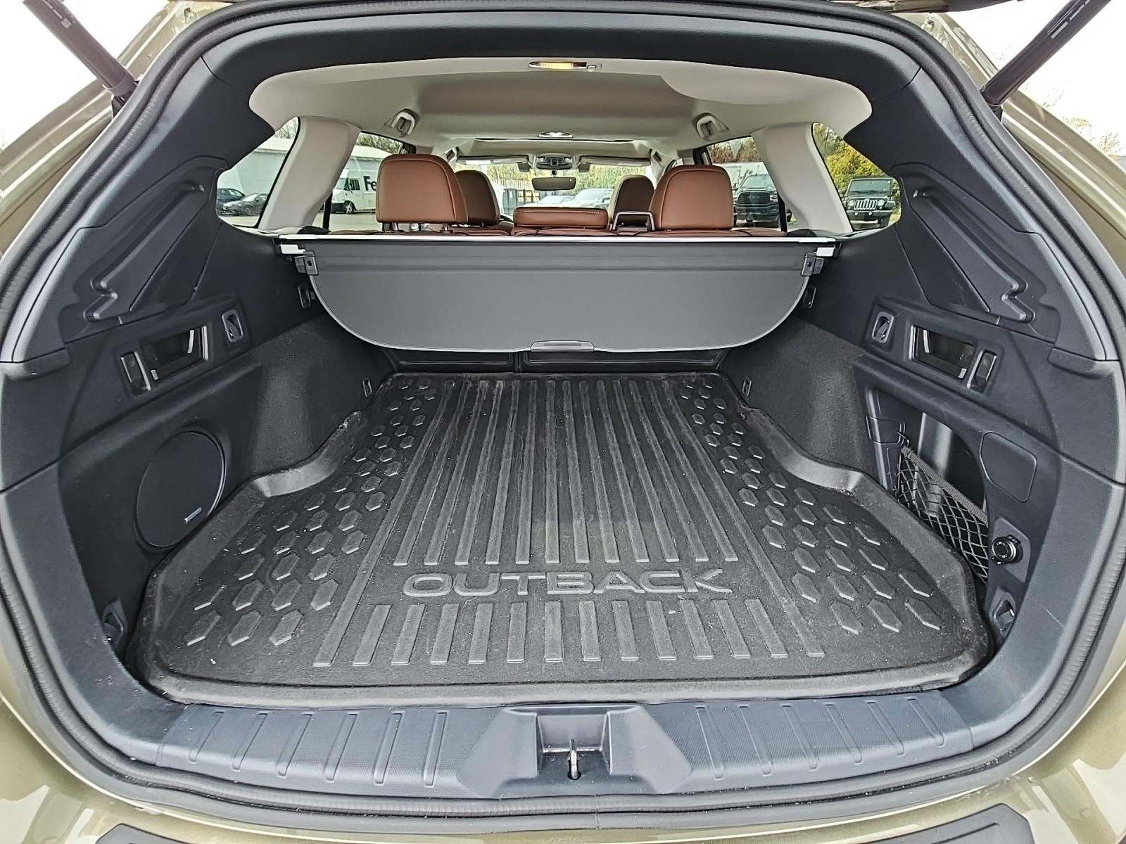 2022 Subaru Outback Touring AWD