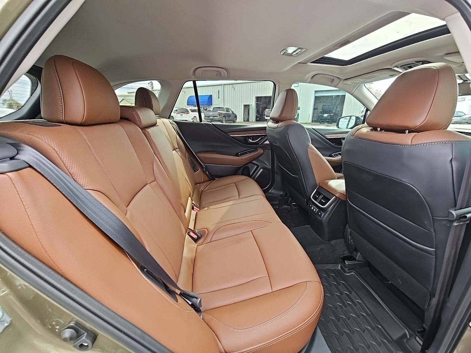 2022 Subaru Outback Touring AWD