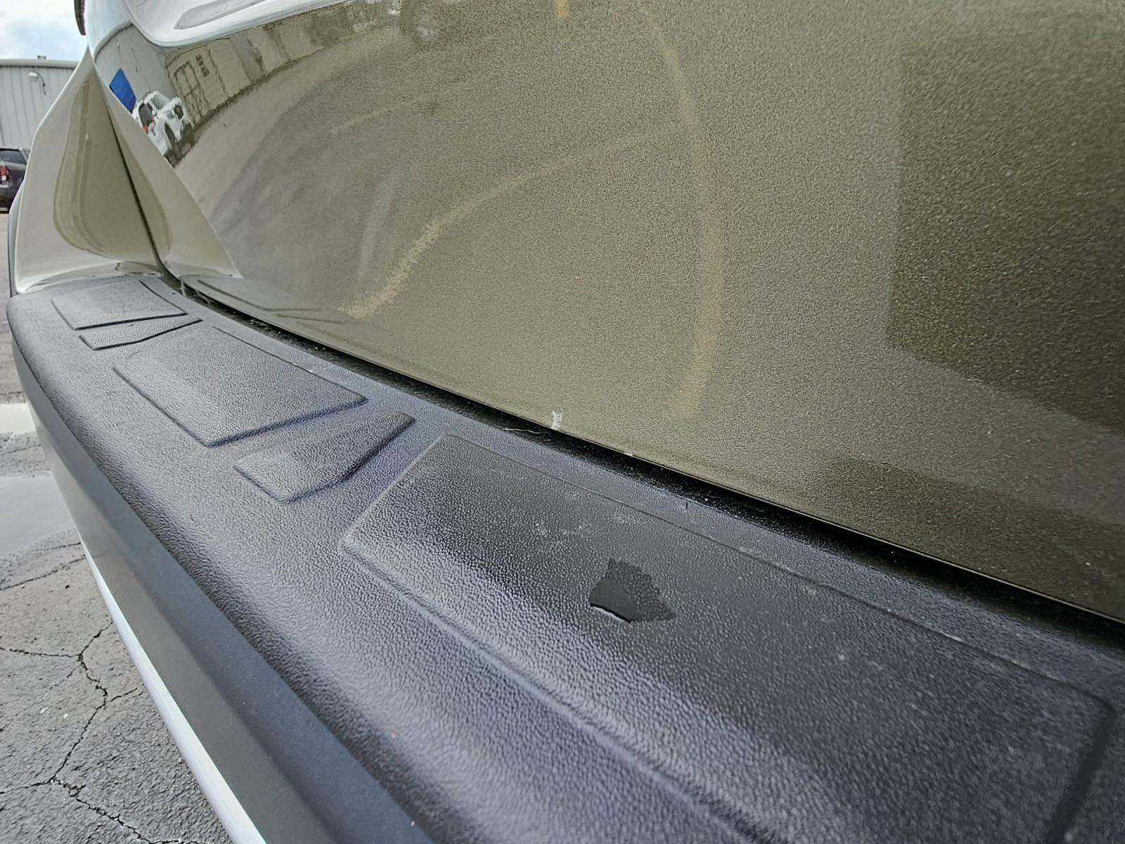 2022 Subaru Outback Touring AWD