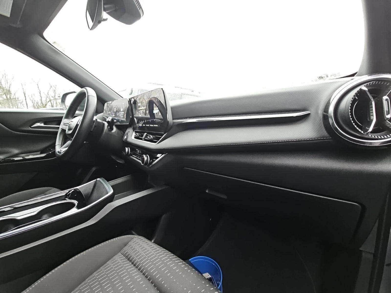 2025 Chevrolet Equinox LT FWD