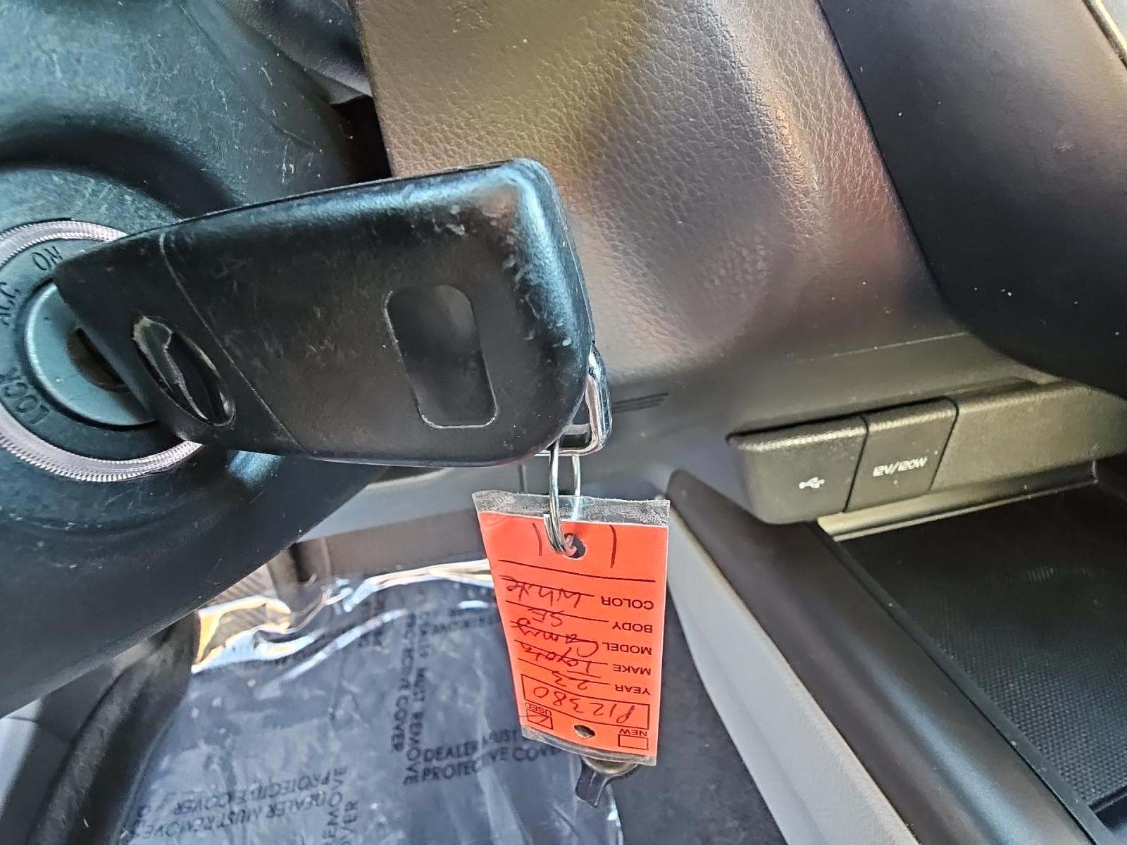 2023 Toyota Camry SE FWD