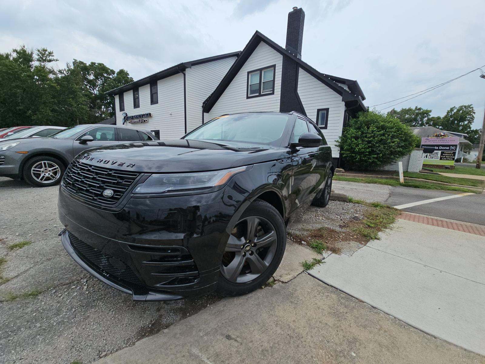2025 Land Rover Range Rover Velar Dynamic SE AWD